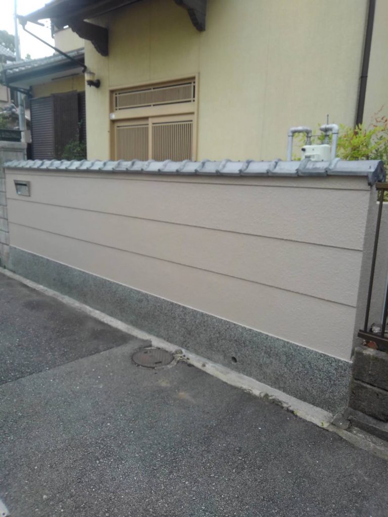 姫路市にて外壁塗装　外構の塗り替え工事　完工