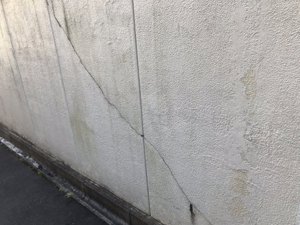 美観が損なわれる