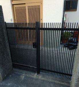 姫路市にて塗装工事〈アクリル波板、下駄箱等の塗装〉 施工後